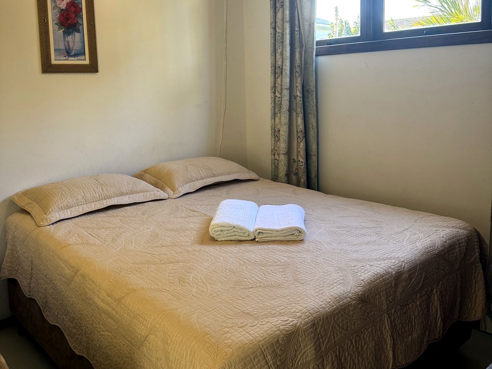 Quarto do Apartamento com Jacuzzi da Pousada Capricórnio, com cama de casal