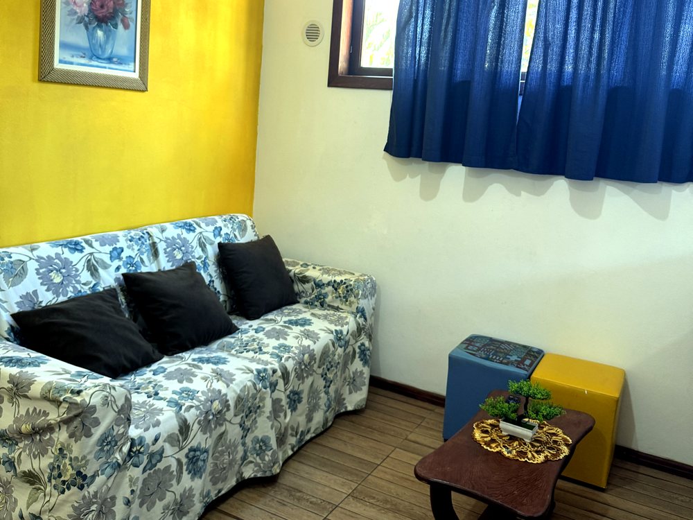 Sala de estar do Apartamento com Jacuzzi da Pousada Capricórnio