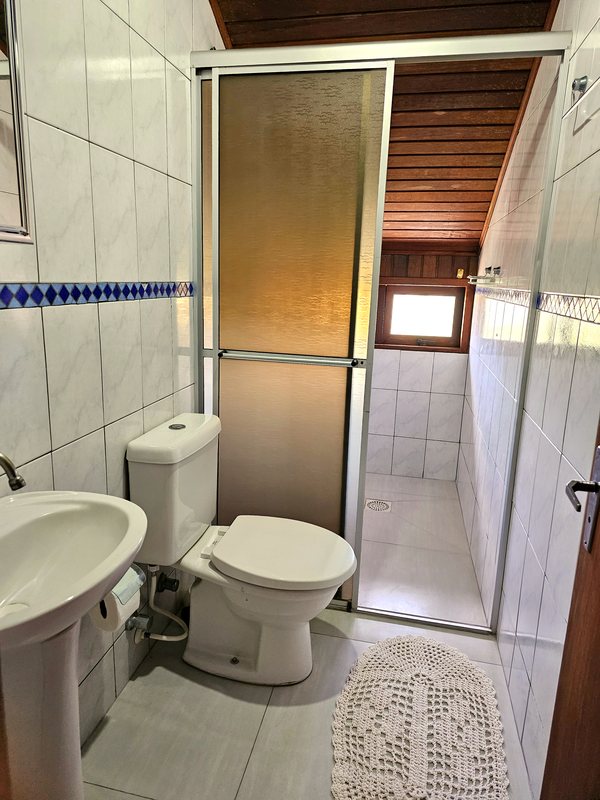 Banheiro da Cobertura 3 Pessoas da Pousada Capricórnio